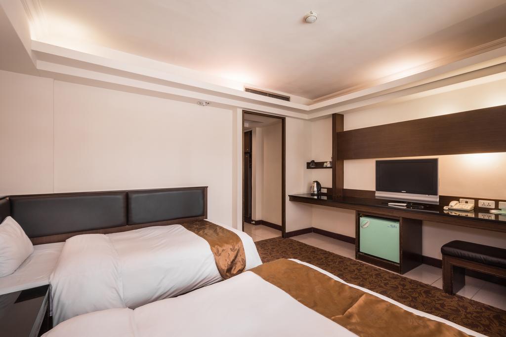 The Enterpriser Hotel Taichung Exterior photo