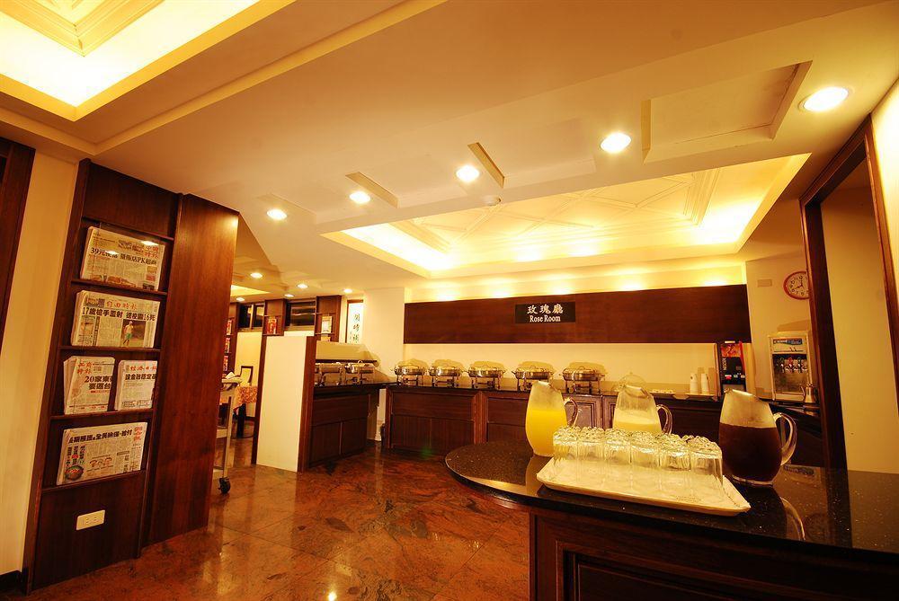 The Enterpriser Hotel Taichung Exterior photo