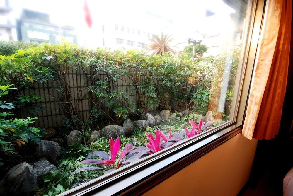 The Enterpriser Hotel Taichung Exterior photo