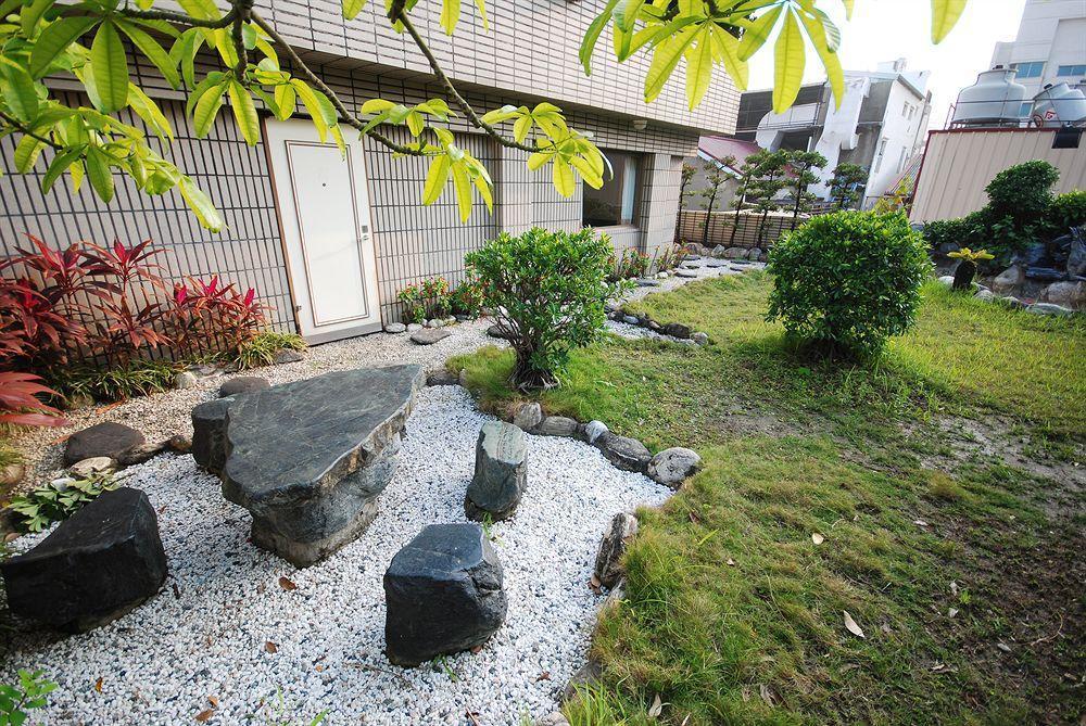 The Enterpriser Hotel Taichung Exterior photo