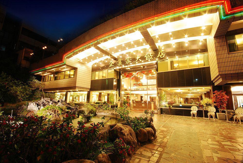 The Enterpriser Hotel Taichung Exterior photo