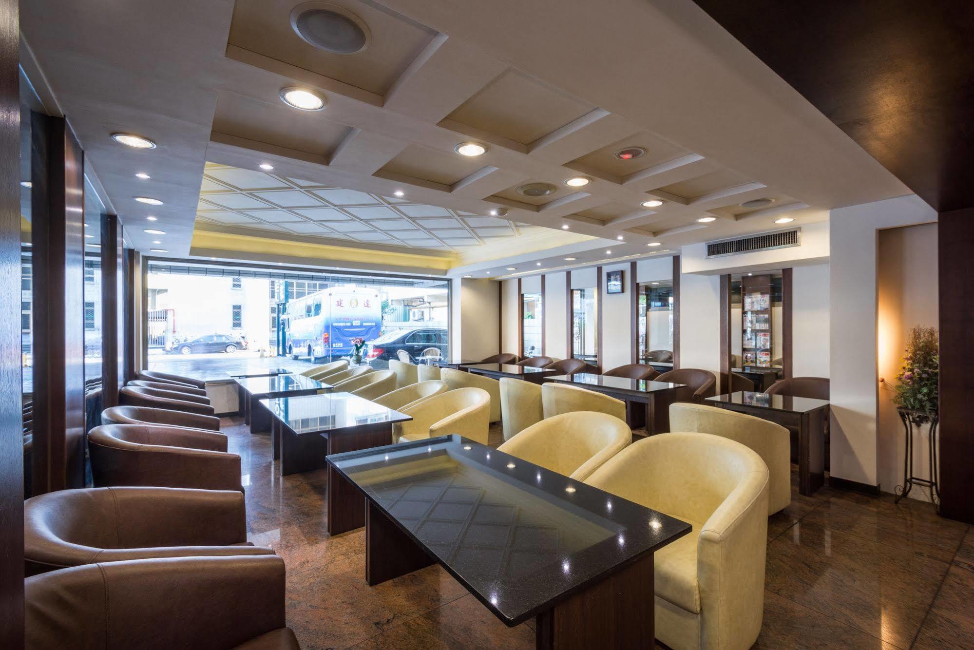 The Enterpriser Hotel Taichung Exterior photo